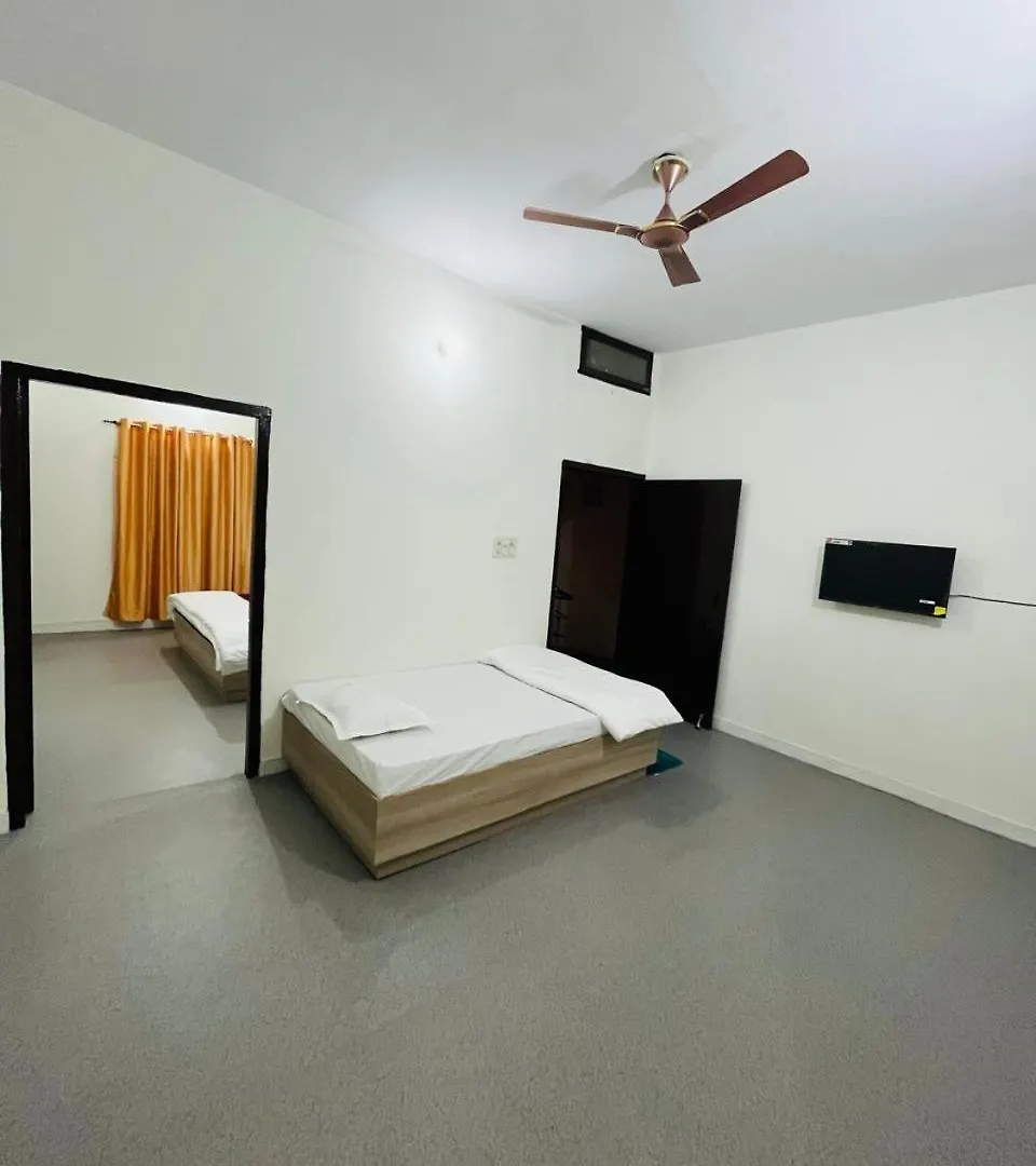 Log Inn Banaras Váránaszi