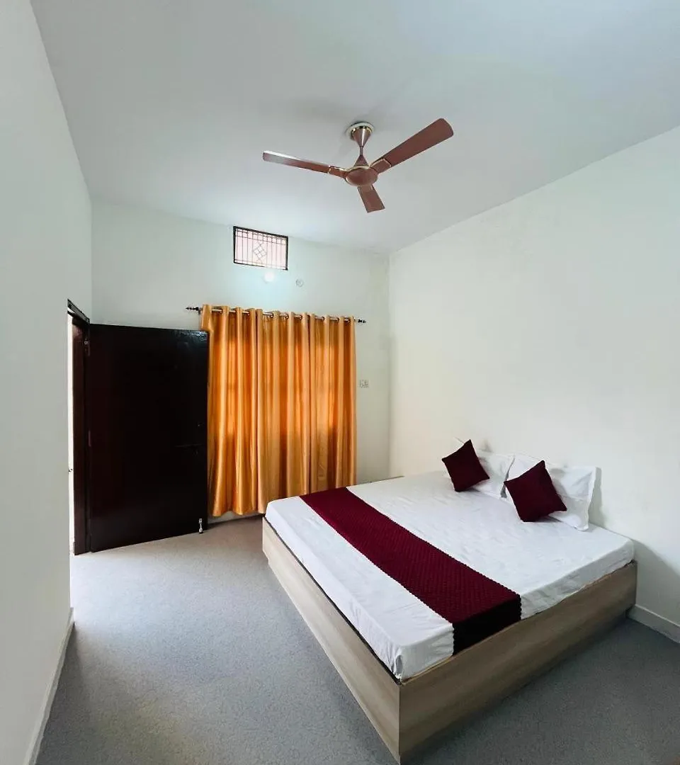 Log Inn Banaras Váránaszi